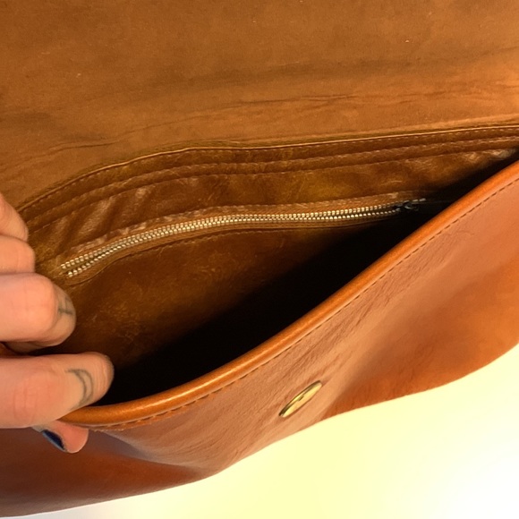 VINTAGE | Genuine Leather Clutch Purse - Picture 4 of 5